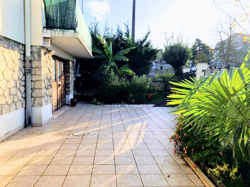 Agreable Maison En Centre Ville Noisy-le-Grand Exteriör bild