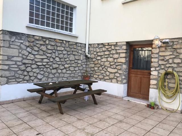 Agreable Maison En Centre Ville Noisy-le-Grand Exteriör bild